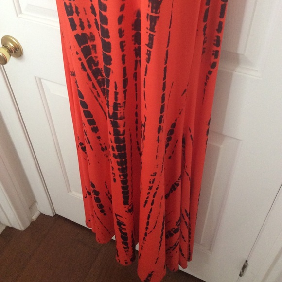🎉Gorgeous Orange Black Color Open Back "L" Maxi🎉 - Picture 3 of 8